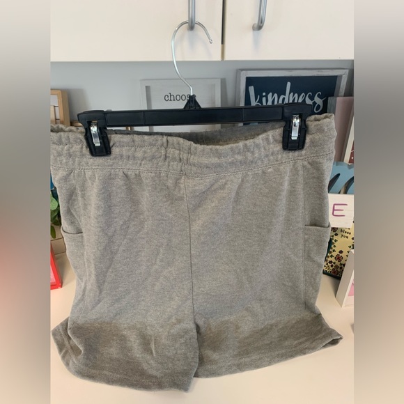5 for $25- NWT - originally $32- LEG3ND Gray Shorts Size Medium - Picture 14 of 16